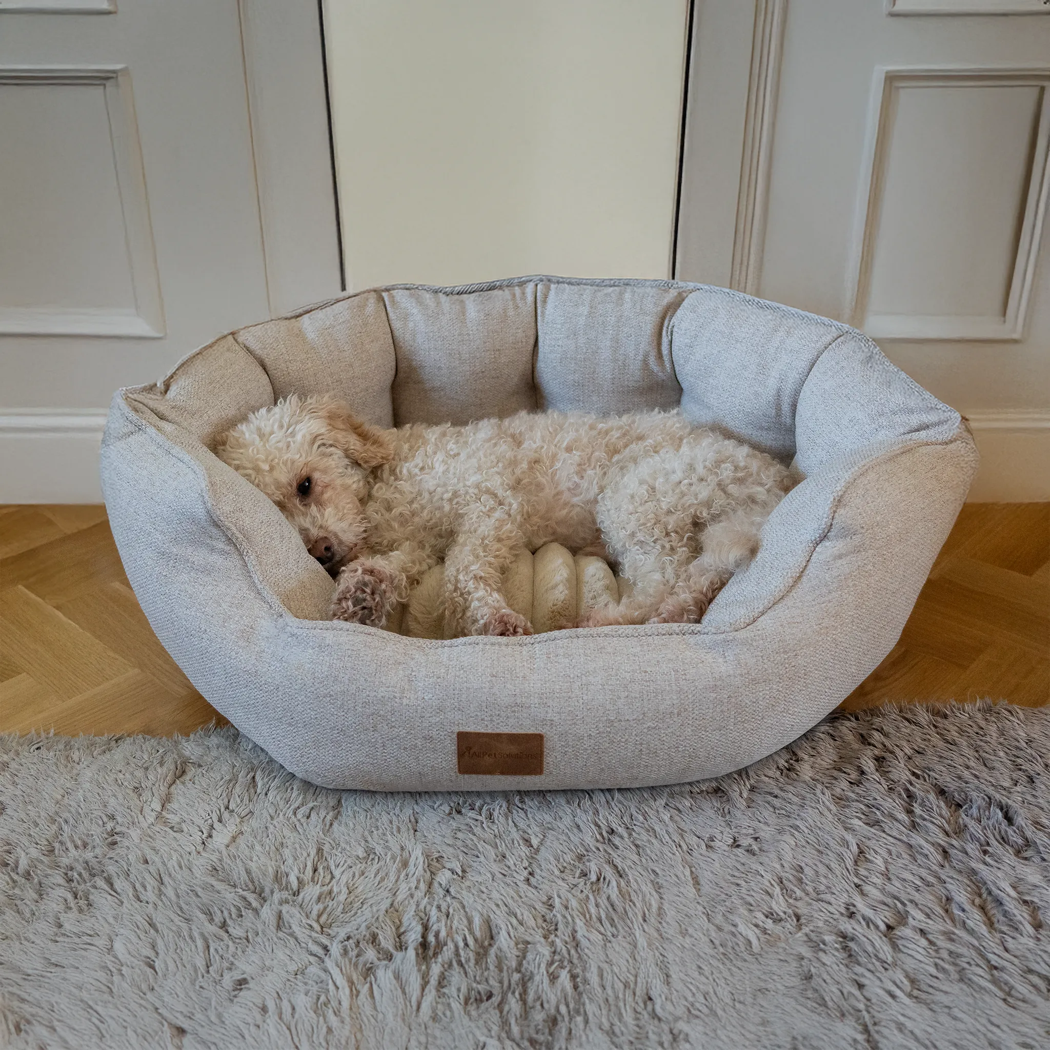AllPetSolutions Alfie Premium  Luxury Dog Bed - Ivory Cream - S/M/XL