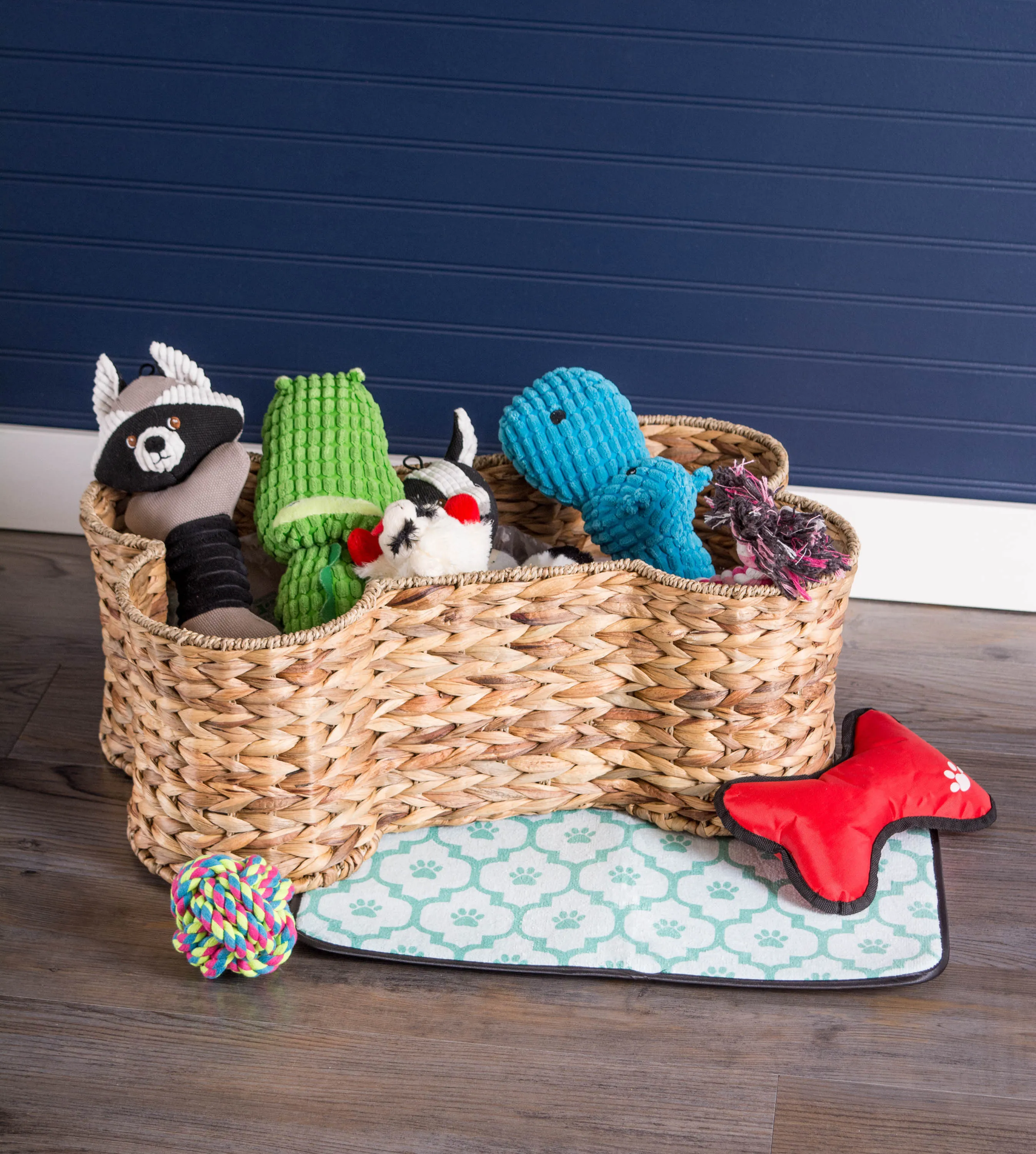 Bone Dry Hyacinth Pet Storage Basket, Bone Shaped, Natural, Large - 24x15x9"