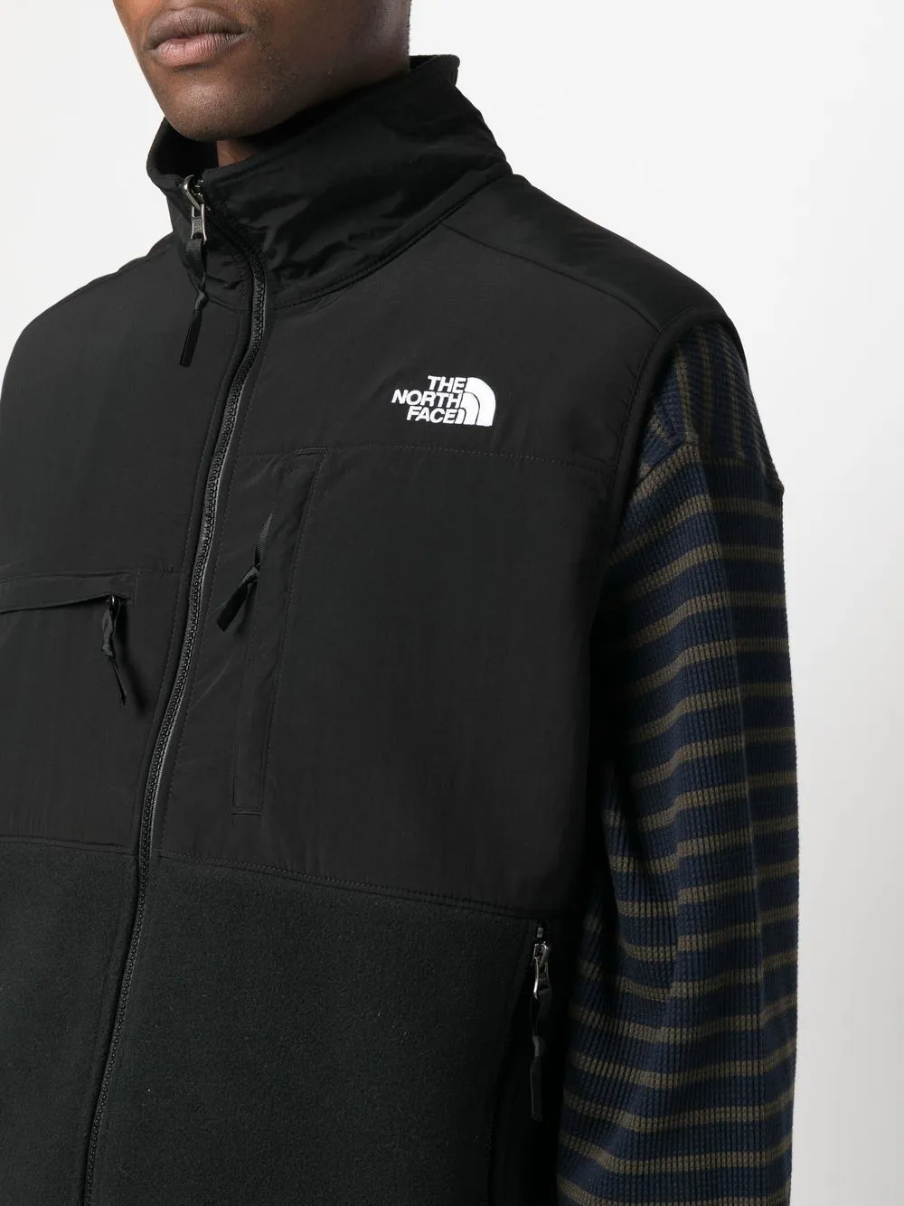 embroidered-logo zip-up gilet