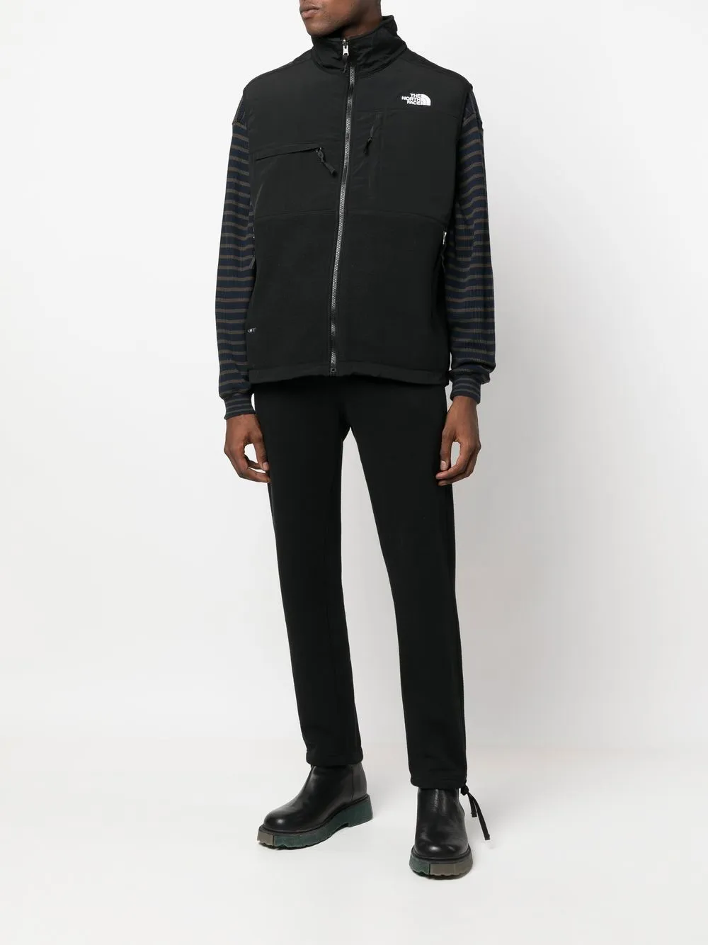 embroidered-logo zip-up gilet
