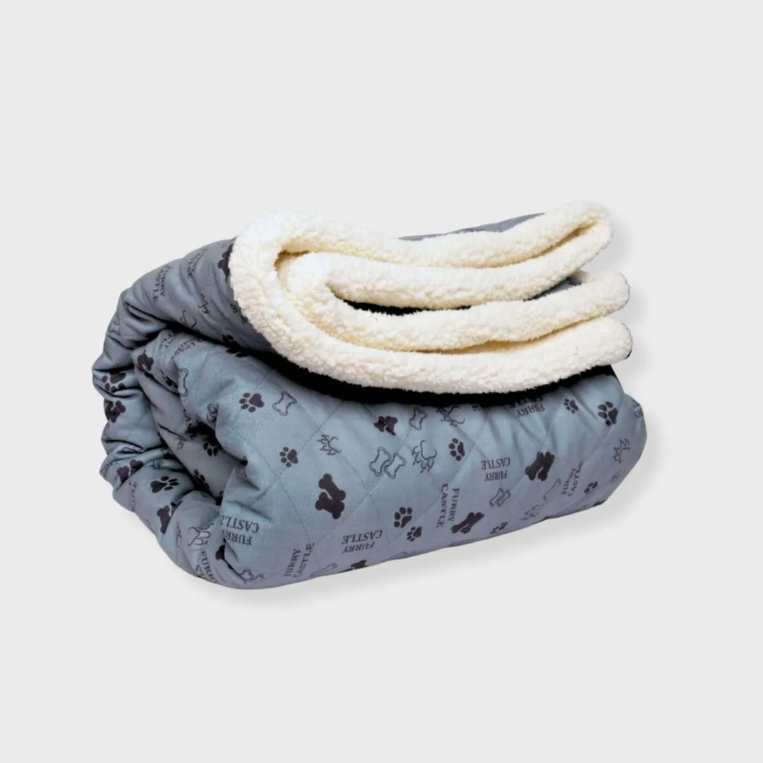 Warm & Comfortable Pet Blanket Furry Castle Print