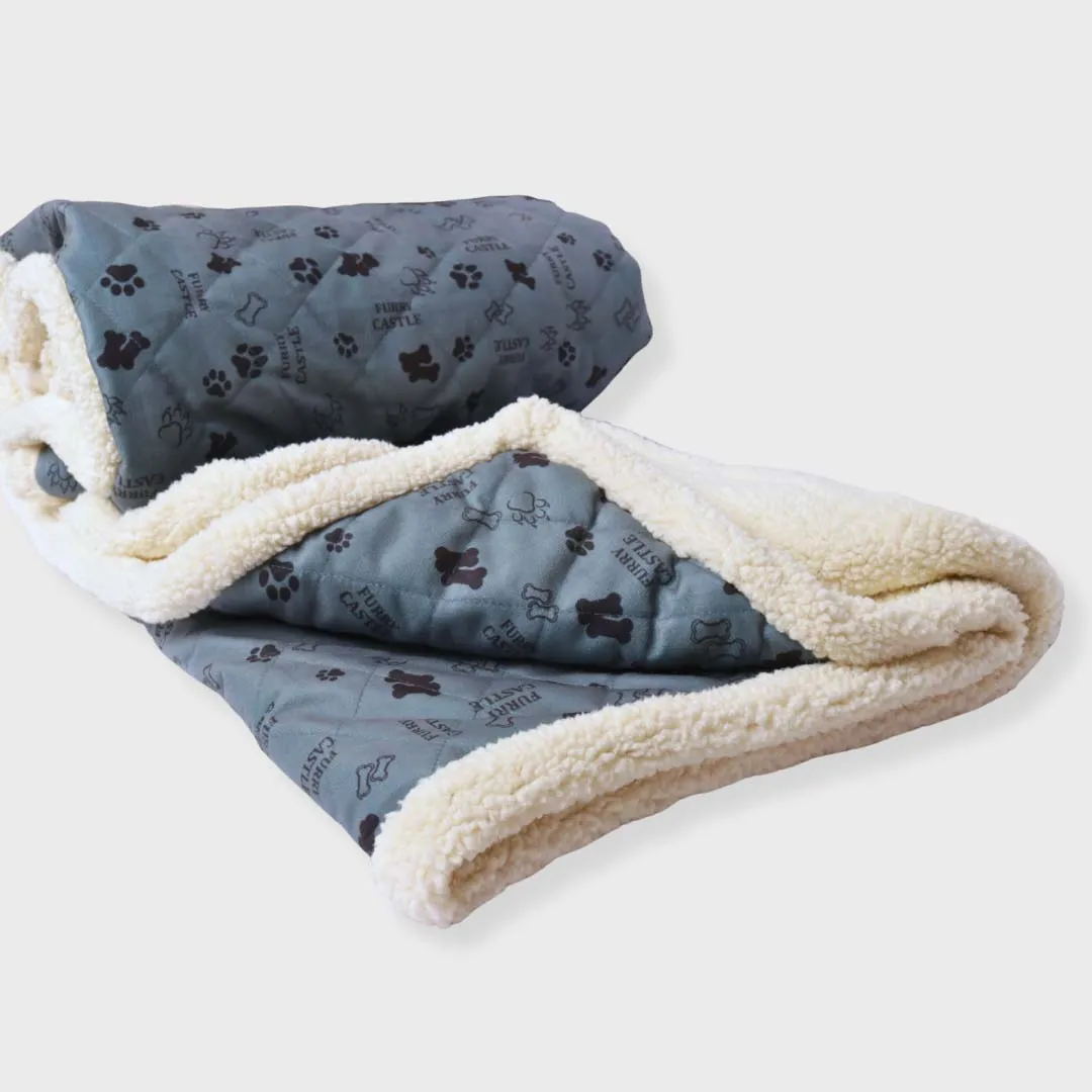 Warm & Comfortable Pet Blanket Furry Castle Print
